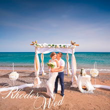 Romantic beach Ceremony