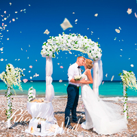 Snow-White Beach Wedding